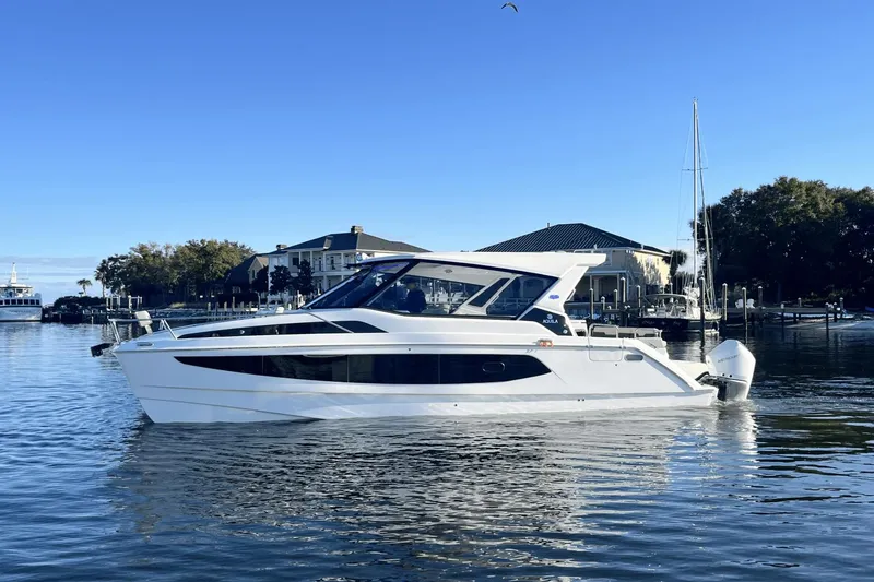 Slide: The Image of Aquila 36 Sport 2025 - 6