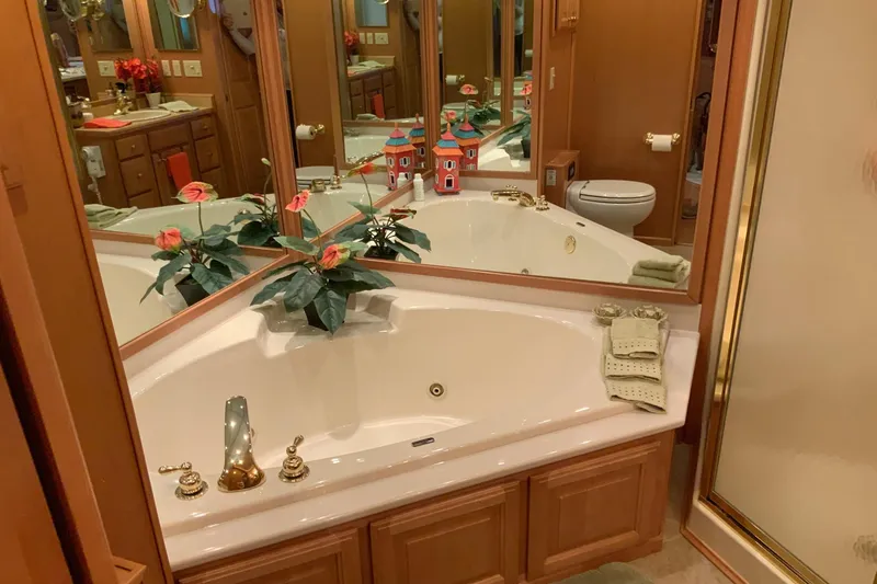 Slide: The Image of Sumerset 18 x 87 2004 - 66