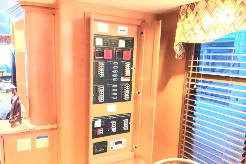 Slide: The Image of Sumerset 18 x 87 2004 - 83