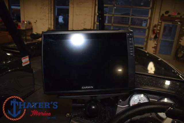 Slide: The Image of Nitro ZV21 Pro 2025 - 32