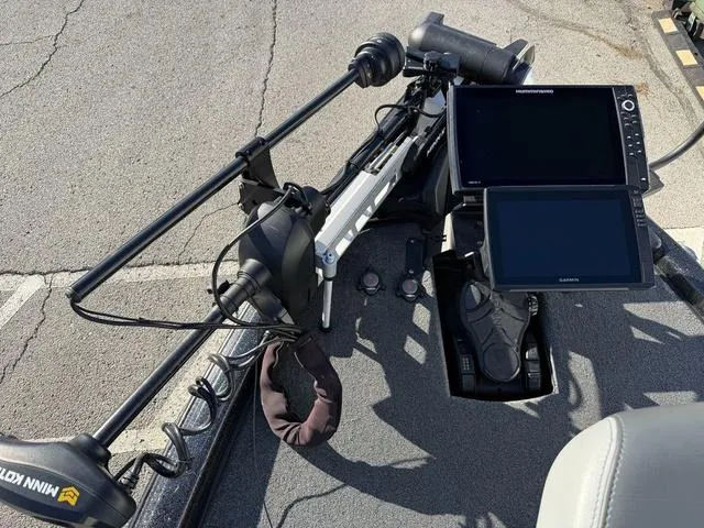 Slide: The Image of Phoenix 721 Pro XP 2022 boat dashboard with advanced navigation and control systems. - 10