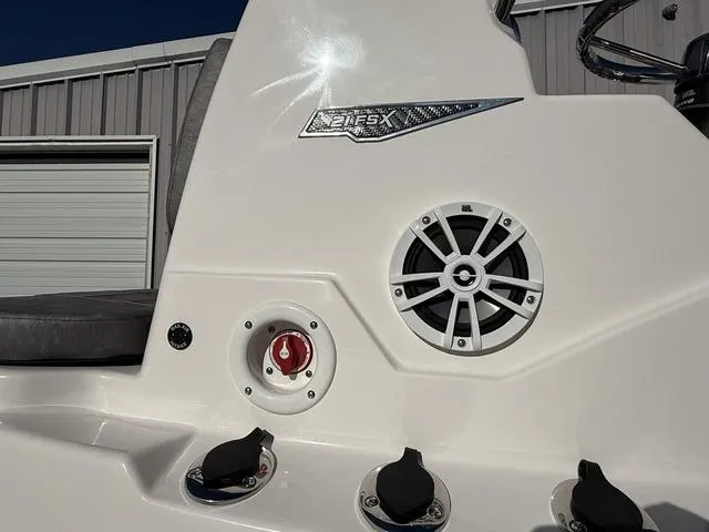 Slide: The Image of Avid 21 FSX 2025 - 15