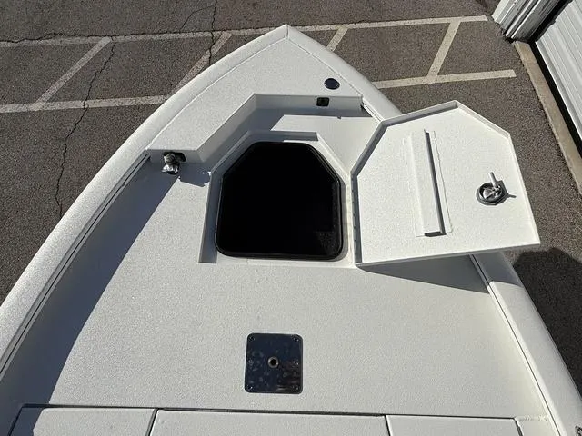 Slide: The Image of Avid 21 FSX 2025 - 8