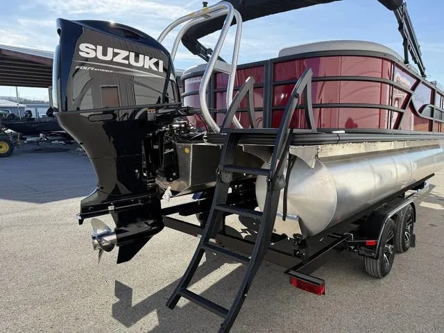 Slide: The Image of Bentley Pontoons Legacy 223 Navigator 2025 - 4