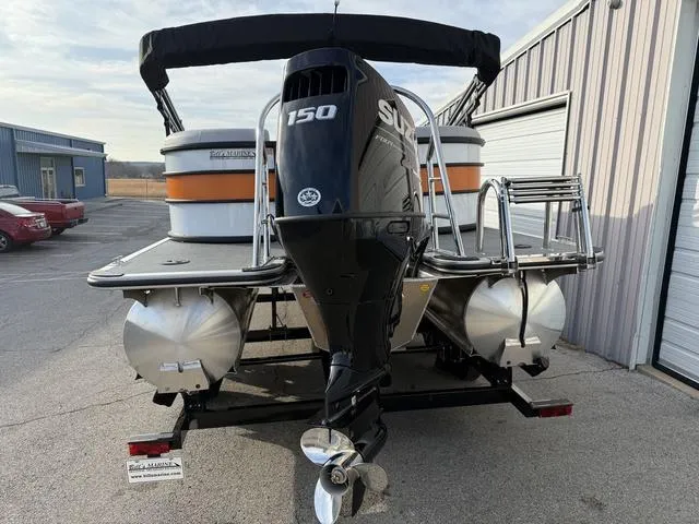 Slide: The Image of Bentley Pontoons Bolt 223 2025 - 3