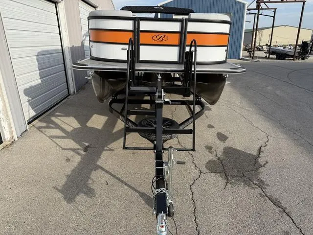 Slide: The Image of Bentley Pontoons Bolt 223 2025 - 5