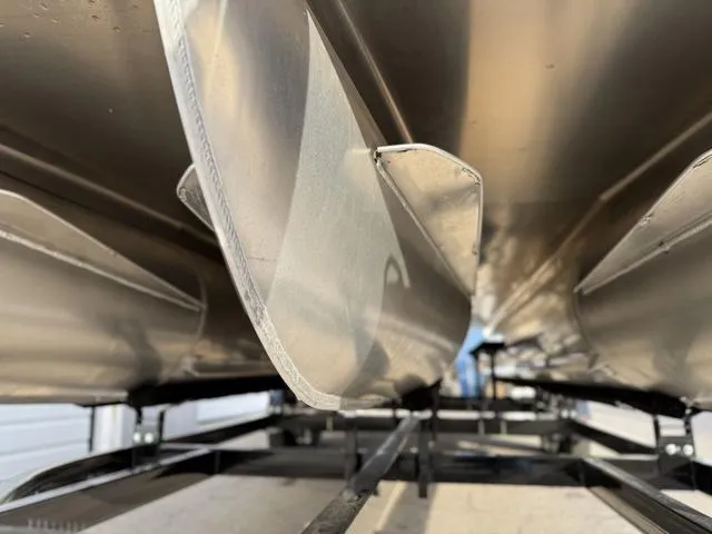 Slide: The Image of Bentley Pontoons Bolt 223 2025 - 6