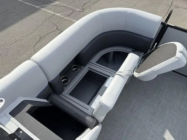 Slide: The Image of Bentley Pontoons Bolt 223 2025 - 10