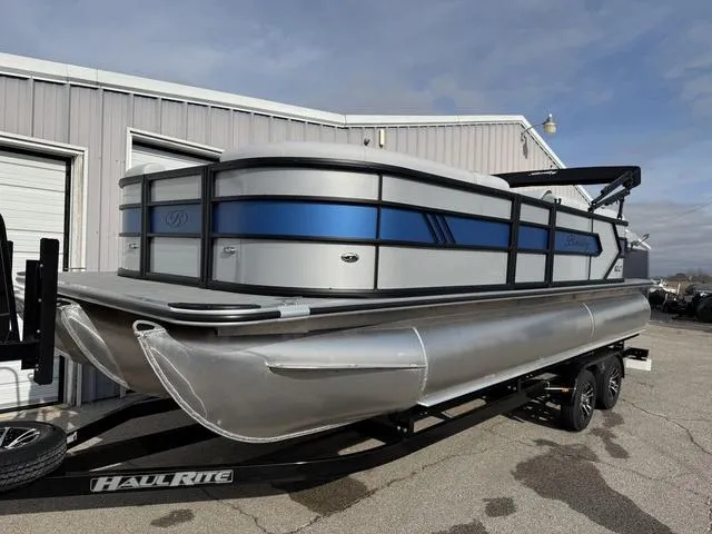 Slide: The Image of Bentley Pontoons Bolt 223 2025 - 5