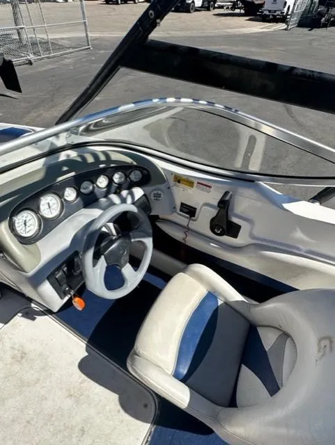 Slide: The Image of Glastron SX 195 1999 - 15