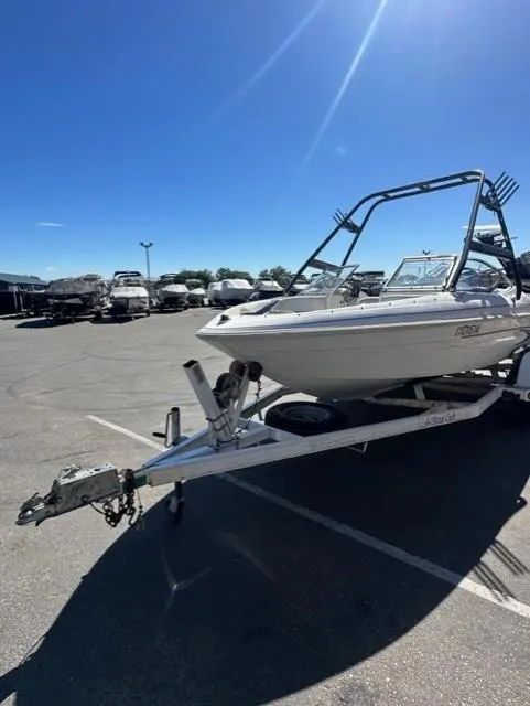 Slide: The Image of Glastron SX 195 1999 - 3