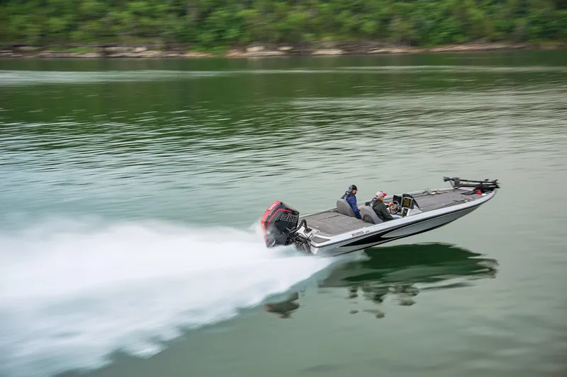 Slide: The Image of Triton 21XP Patriot 2025 - 103