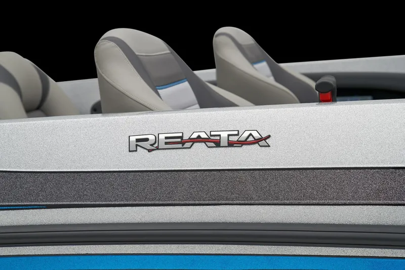 Slide: The Image of Ranger 212LS 2025 - 75