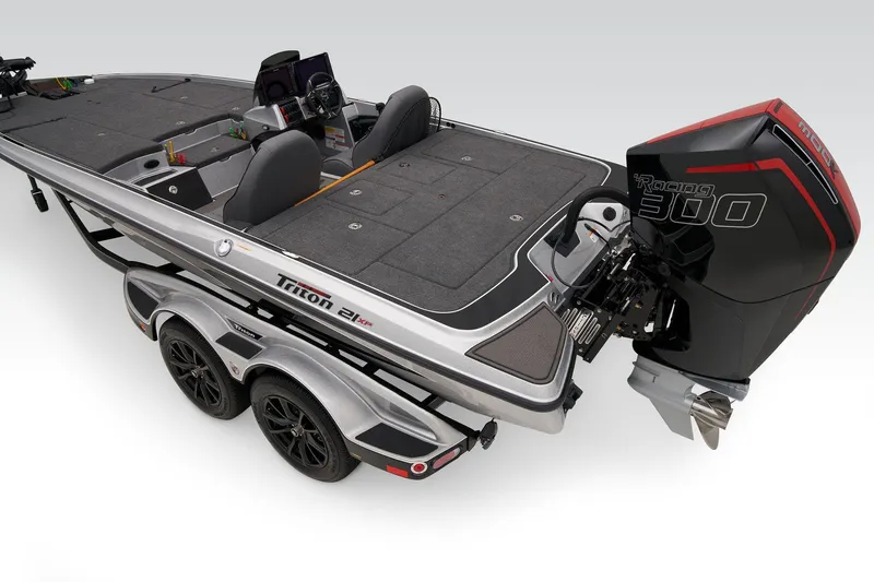 Slide: The Image of Triton 21XP Patriot 2025 - 12