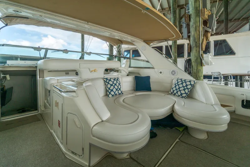 Slide: The Image of Luxurious 1996 Sea Ray 500 Sundancer yacht interior with plush seating and stylish decor. - 39