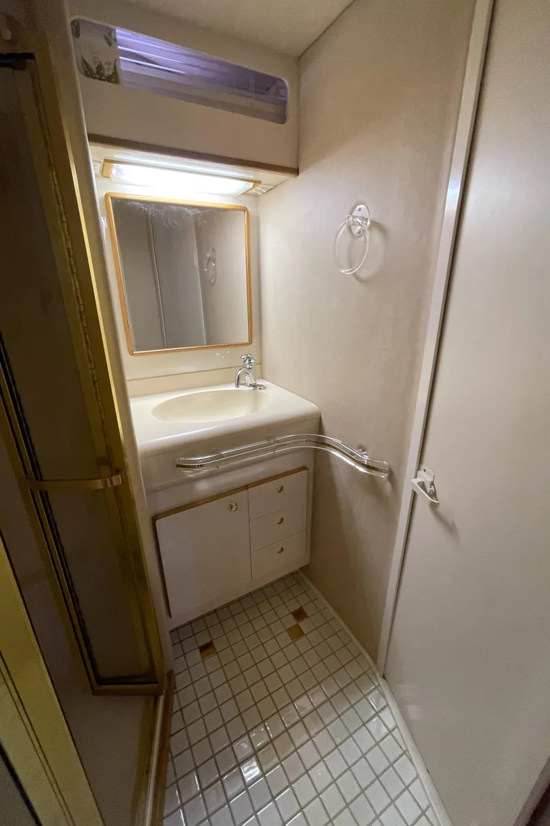Slide: The Image of Sea Ray 500 Sundancer 1996 - 61