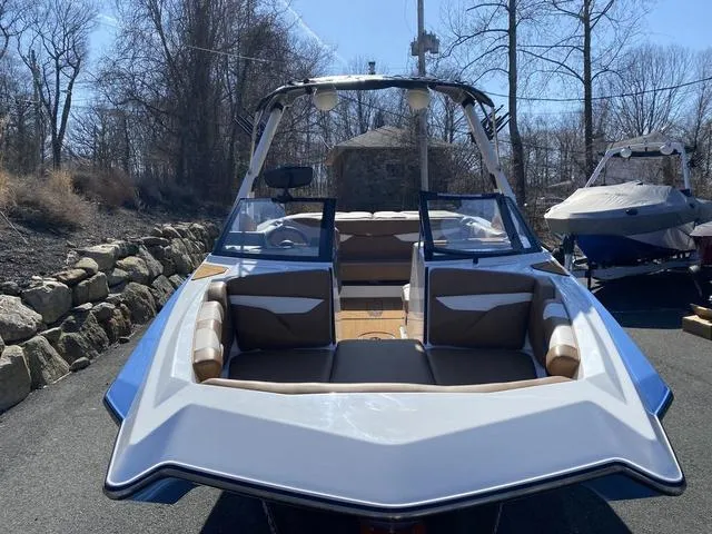 Slide: The Image of Axis Wake Research A20 2025 - 4