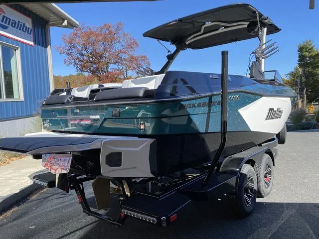 Slide: The Image of Malibu Wakesetter 23 LSV 2025 - 3