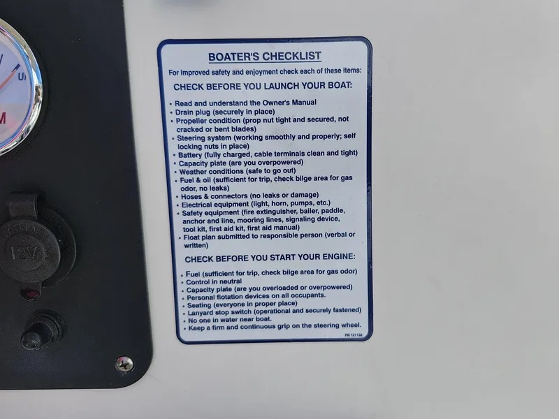 Slide: The Image of Boater's checklist on a 2019 Mako 184 CC dashboard for safety and preparation. - 15