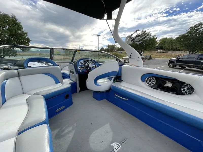 Slide: The Image of Centurion ENZO SV 233 2012 - 16