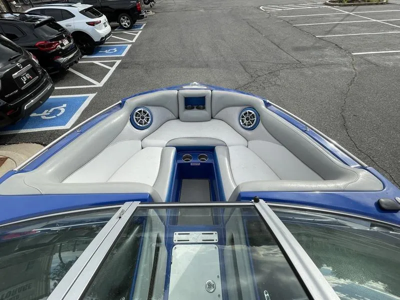 Slide: The Image of Centurion ENZO SV 233 2012 - 18