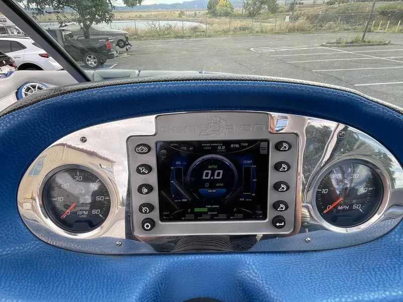 Slide: The Image of Centurion ENZO SV 233 2012 - 21