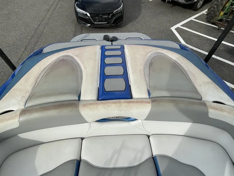 Slide: The Image of Centurion ENZO SV 233 2012 - 24