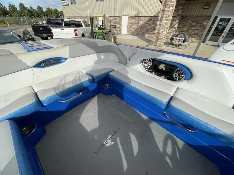 Slide: The Image of Centurion ENZO SV 233 2012 - 29