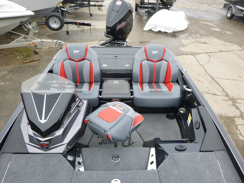 Slide: The Image of 2025 Ranger Z519R Cup-Equipped boat with sleek seating and modern design. - 6