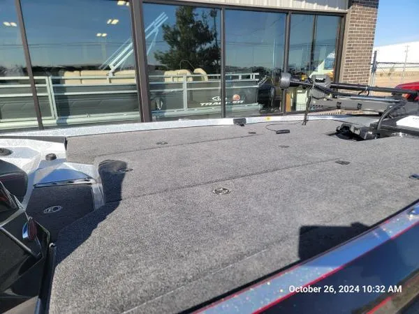 Slide: The Image of 2025 Ranger Z519R Cup-Equipped boat deck, outdoor showroom display. - 6