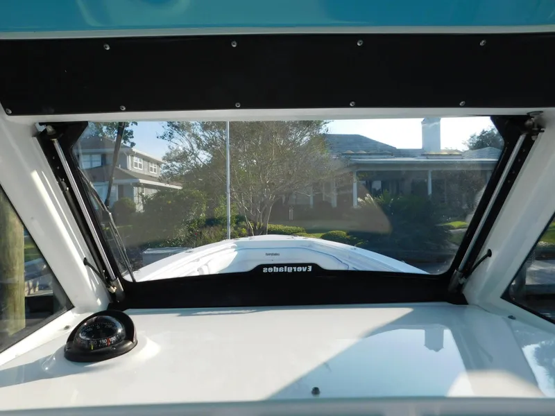Slide: The Image of Everglades 355 Center Console 2016 - 63