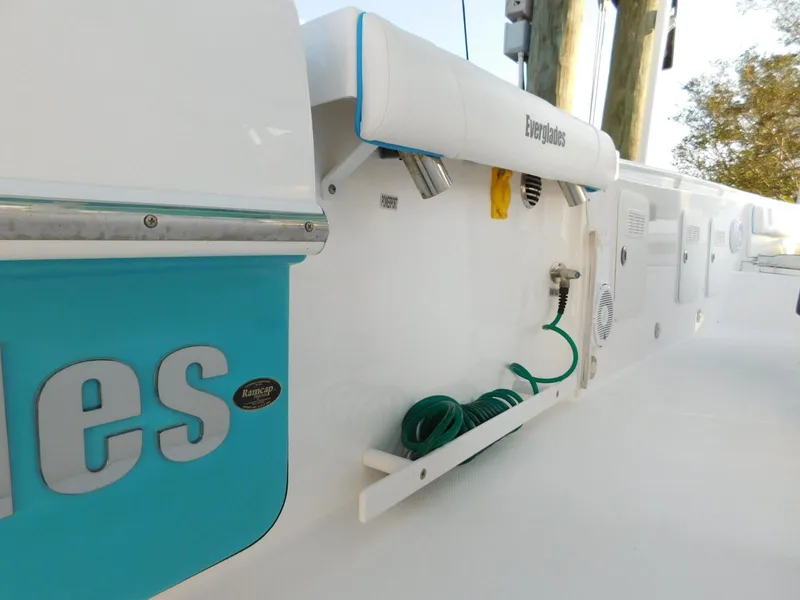 Slide: The Image of Everglades 355 Center Console 2016 - 79