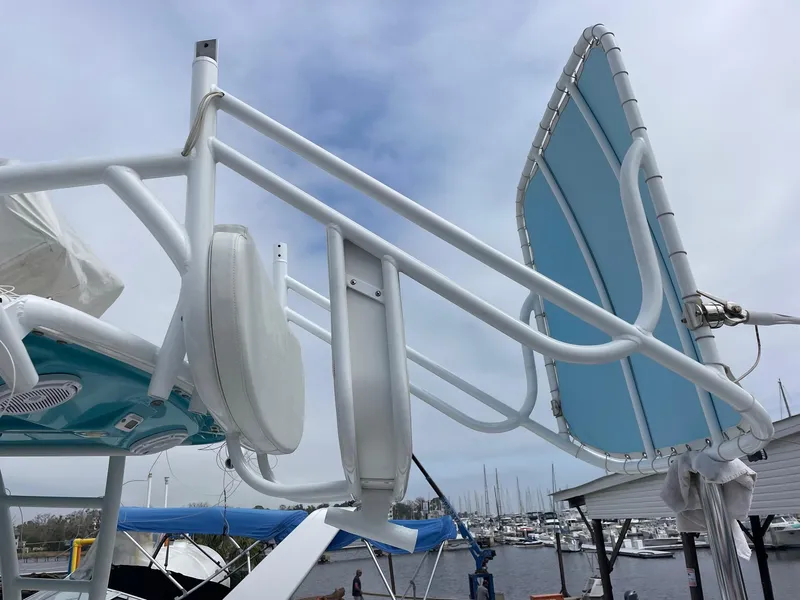 Slide: The Image of Everglades 355 Center Console 2016 - 95