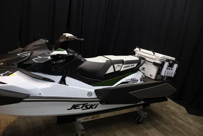 Slide: The Image of Kawasaki Ultra® 160LX-S Angler 2025 - 3