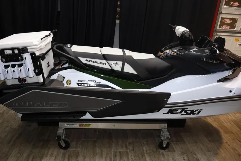 Slide: The Image of Kawasaki Ultra® 160LX-S Angler 2025 - 7