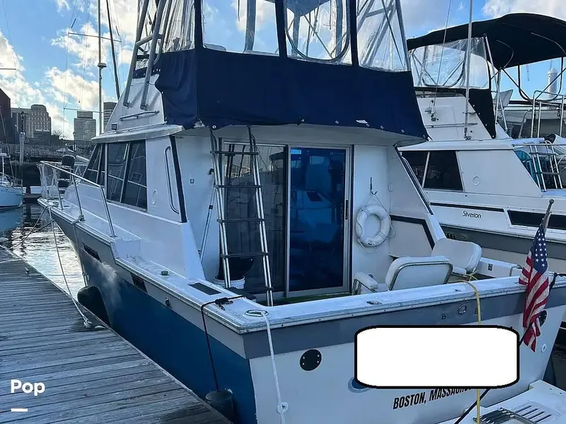 Slide: The Image of 1985 Silverton 34C for sale in Winthrop, MA - 12