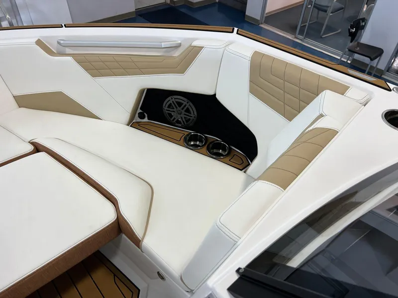 Slide: The Image of Nautique Super Air Nautique S23 2025 - 21