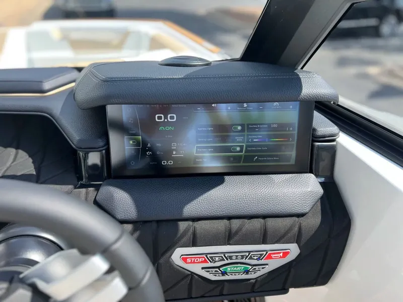 Slide: The Image of Nautique Super Air Nautique S23 2025 - 25