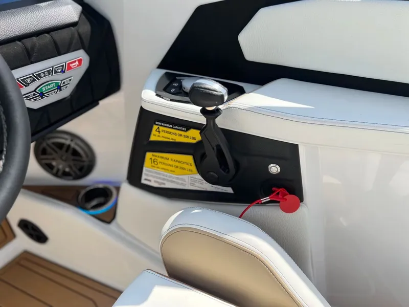 Slide: The Image of Nautique Super Air Nautique S23 2025 - 29