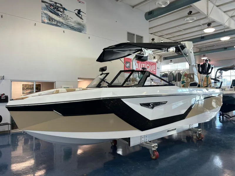 Slide: The Image of Nautique Super Air Nautique S23 2025 - 3