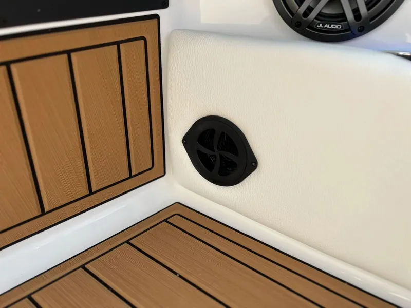 Slide: The Image of Nautique Super Air Nautique S23 2025 - 36