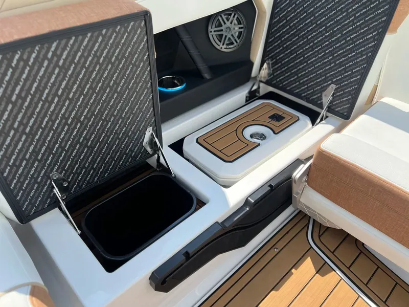 Slide: The Image of Nautique Super Air Nautique S23 2025 - 38