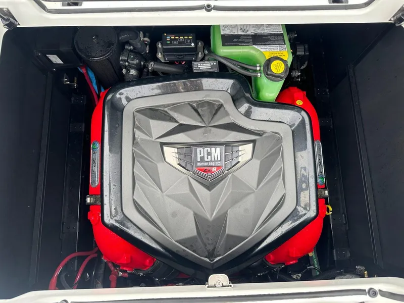 Slide: The Image of Nautique GS24 2024 - 21