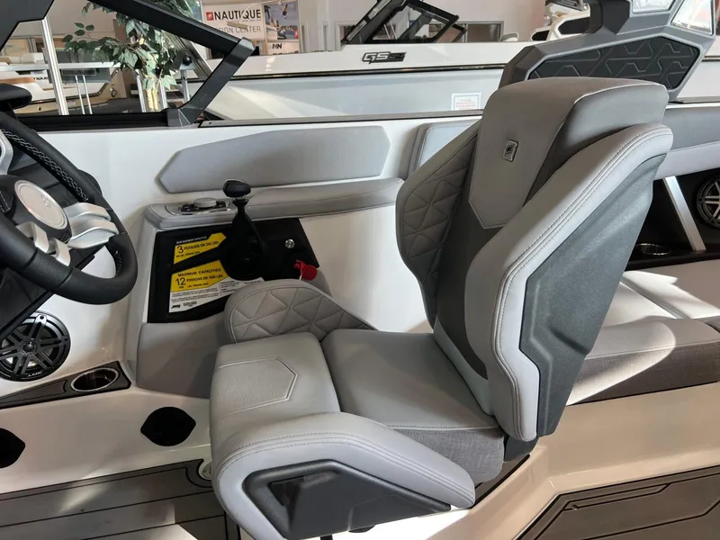 Slide: The Image of Nautique Super Air Nautique GS20 2025 - 24