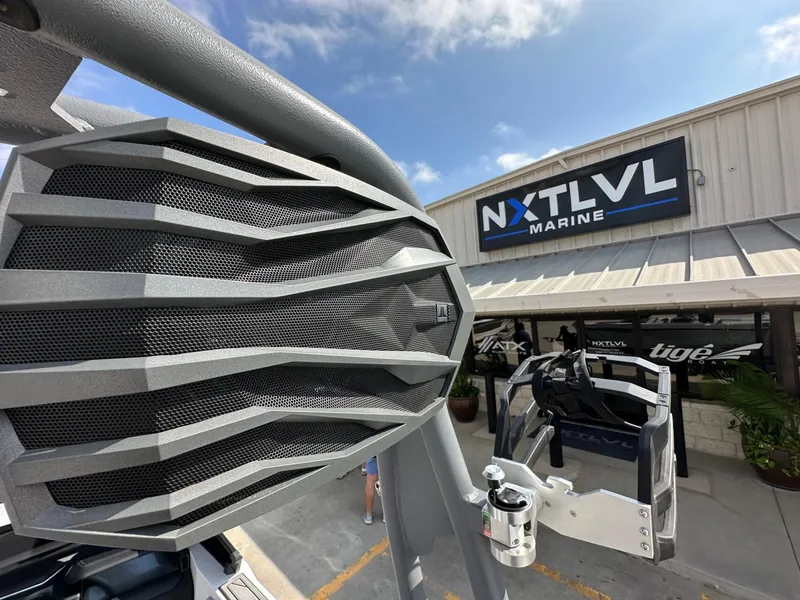 Slide: The Image of Nautique Super Air Nautique GS20 2025 - 25