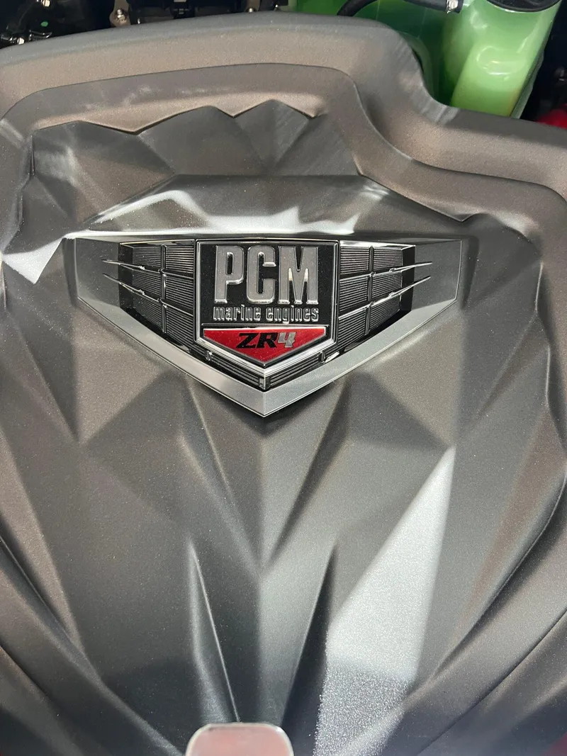 Slide: The Image of Nautique Super Air Nautique GS20 2025 - 26