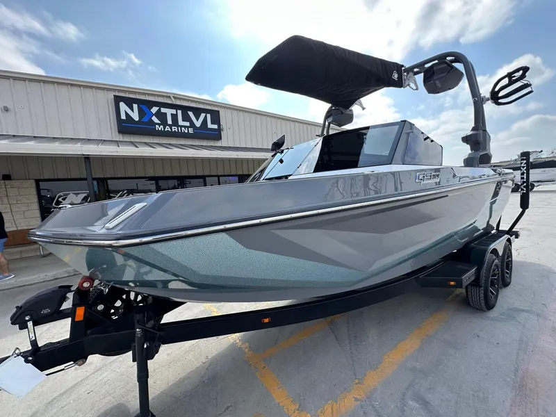 Slide: The Image of Nautique Super Air Nautique GS20 2025 - 8