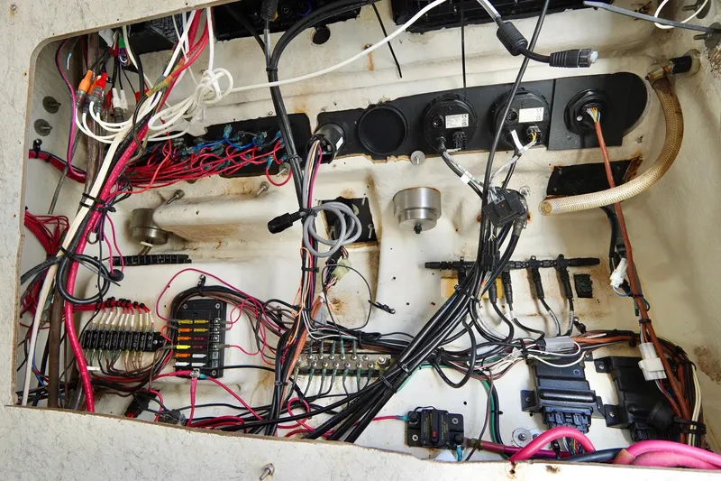 Slide: The Image of Electrical wiring system inside a 2009 Sailfish 2860 CC boat. - 21