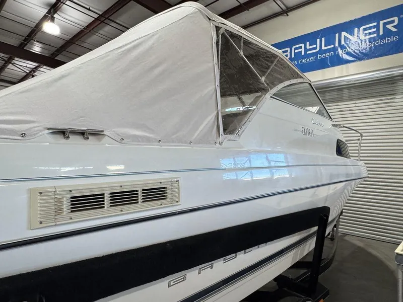 Slide: The Image of 2000 Bayliner 2252 Ciera Express boat in storage, covered and well-maintained. - 26