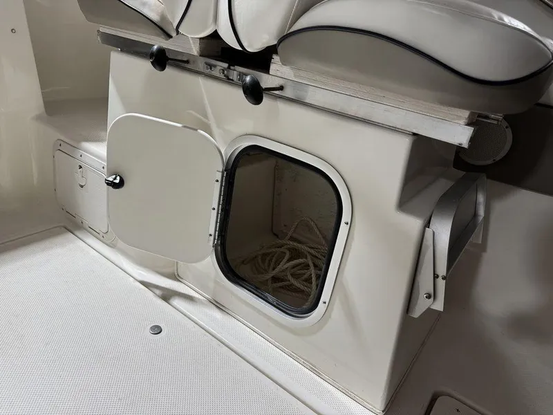 Slide: The Image of Bayliner 2252 Ciera Express 2000 - 52